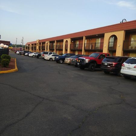 Days Inn By Wyndham Caddo Valley Arkadelphia Ngoại thất bức ảnh