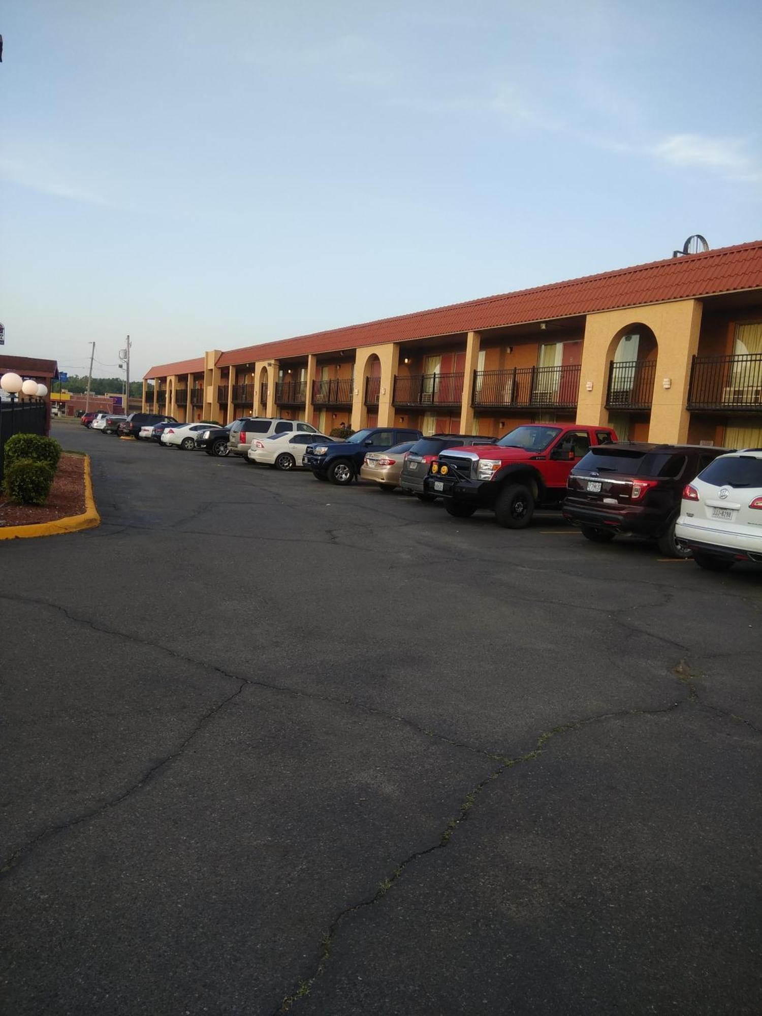 Days Inn By Wyndham Caddo Valley Arkadelphia Ngoại thất bức ảnh